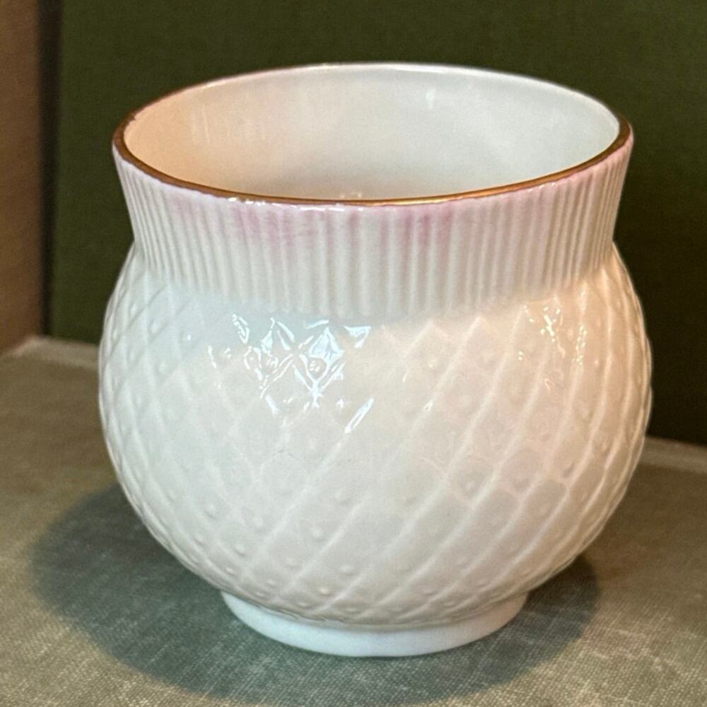 Belleek Mini Vase • Thistle Motif • 2001 • Gold “O” • 2.75”